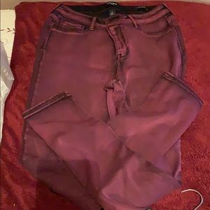 Burgundy/black jeans
